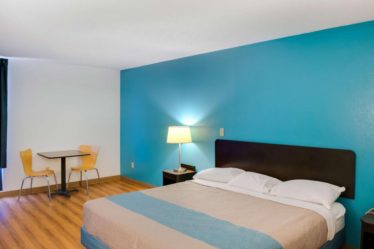 Motel 6-Richmond, In Экстерьер фото